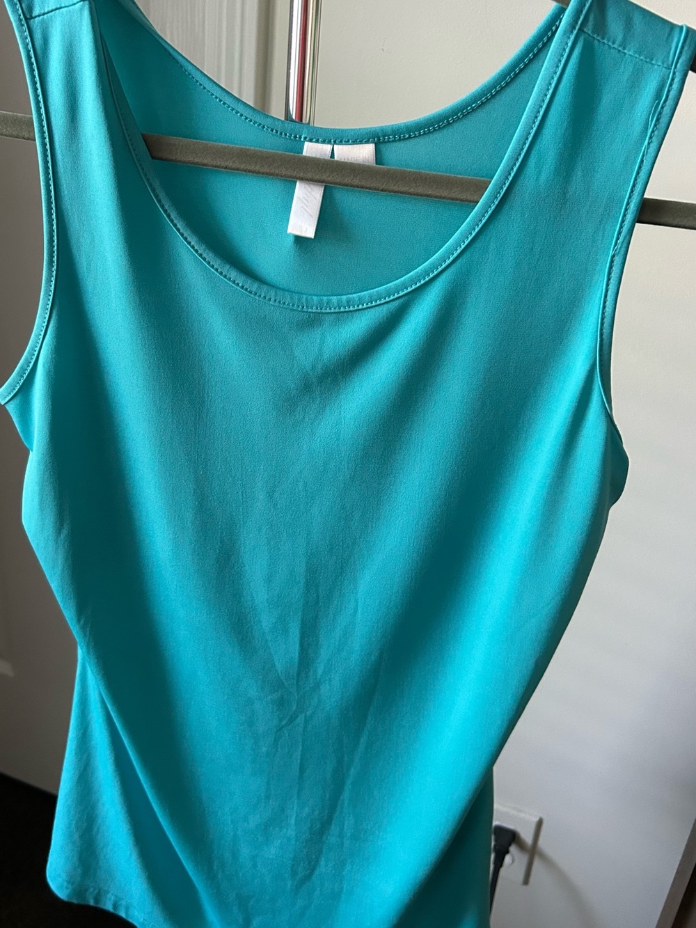 Women’s Sleeveless Tank Top in Turquoise